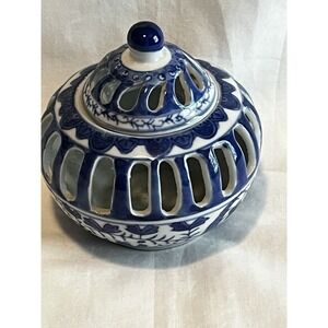 Silvestri Vintage Blue And White Votive Candle Or Potpourri Holder With Lid